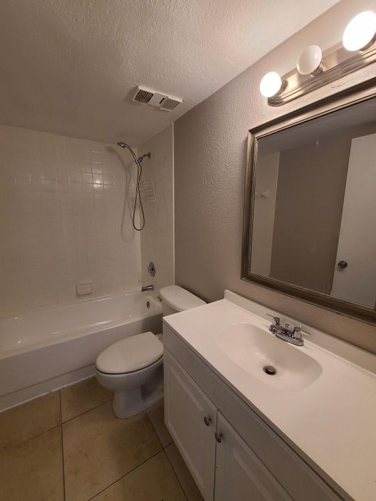 В аренду: $2,150 (3 спален, 2 ванн, 1156 Квадратных фут)