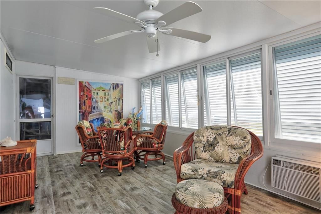 En Venta: $197,000 (2 camas, 2 baños, 1418 Pies cuadrados)