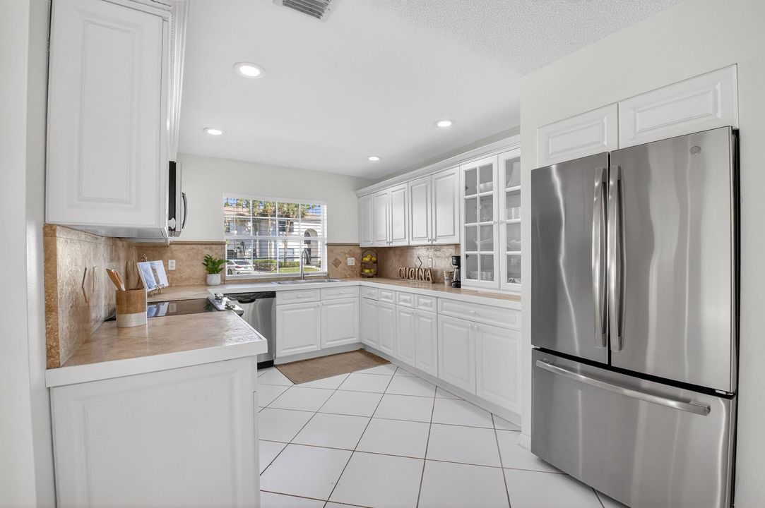 En Venta: $845,000 (4 camas, 4 baños, 2790 Pies cuadrados)