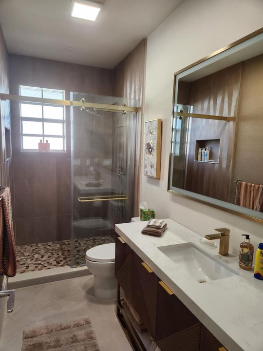 En Renta: $8,000 (3 camas, 3 baños, 1979 Pies cuadrados)