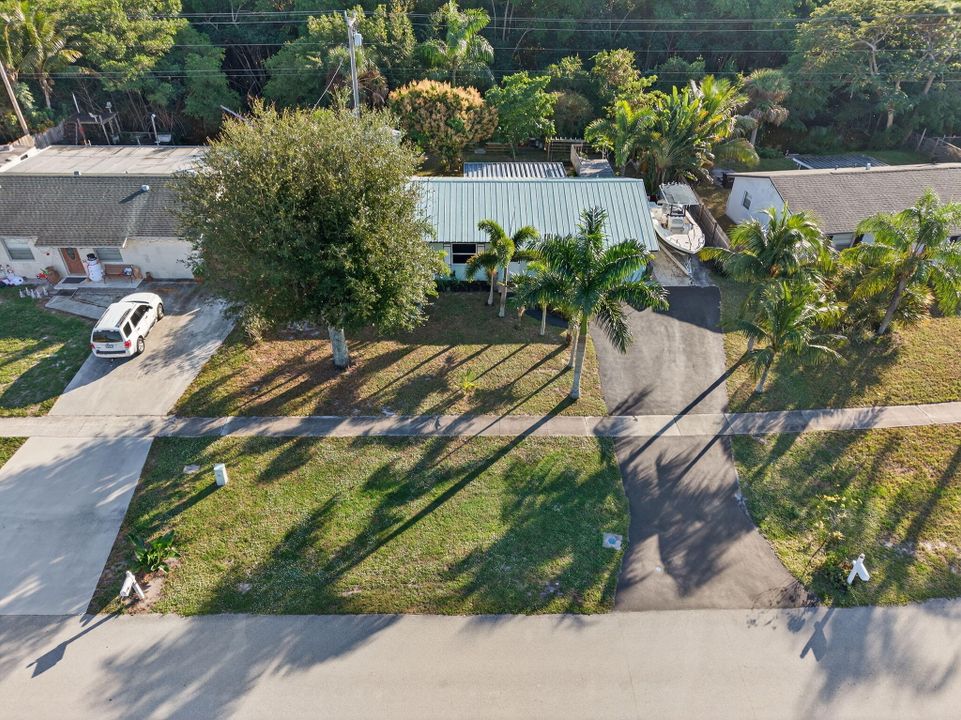 For Sale: $627,000 (3 beds, 2 baths, 1182 Square Feet)