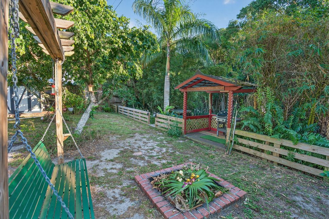 For Sale: $627,000 (3 beds, 2 baths, 1182 Square Feet)