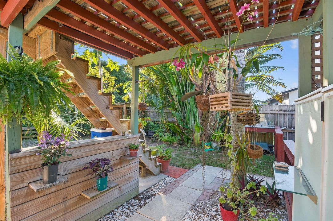 For Sale: $627,000 (3 beds, 2 baths, 1182 Square Feet)