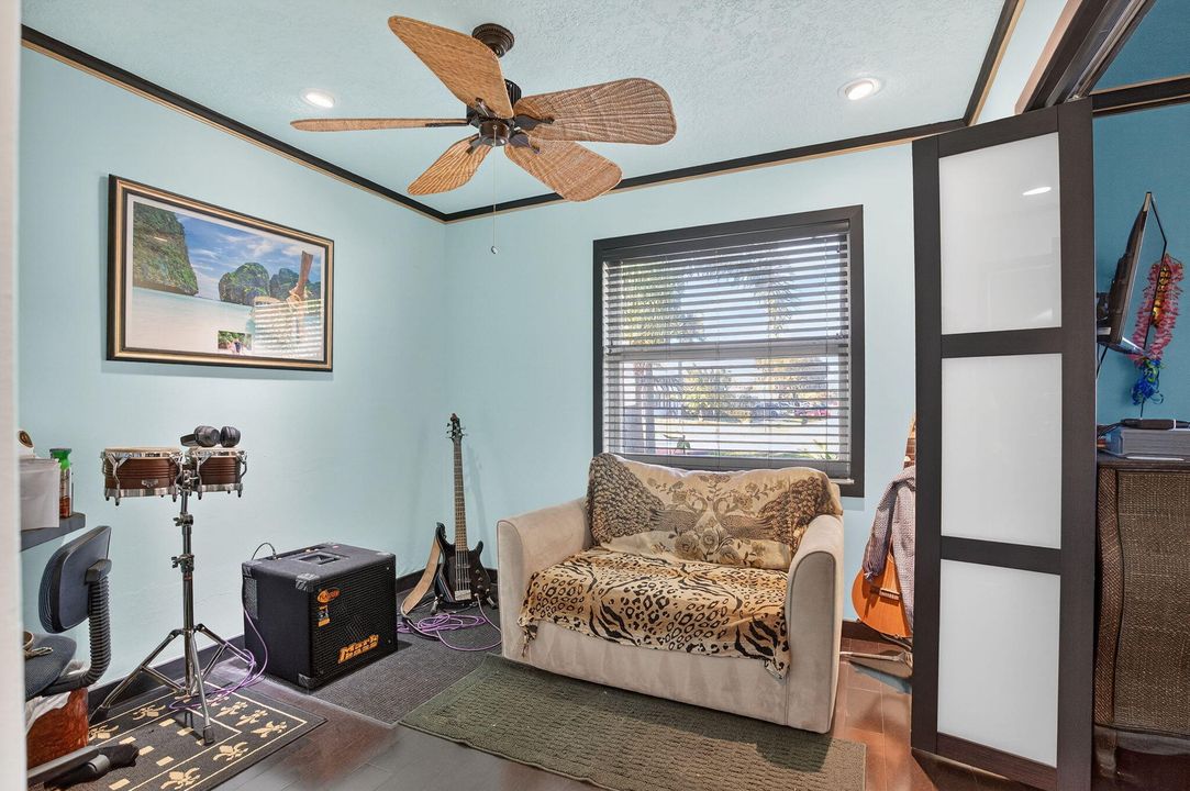 For Sale: $627,000 (3 beds, 2 baths, 1182 Square Feet)