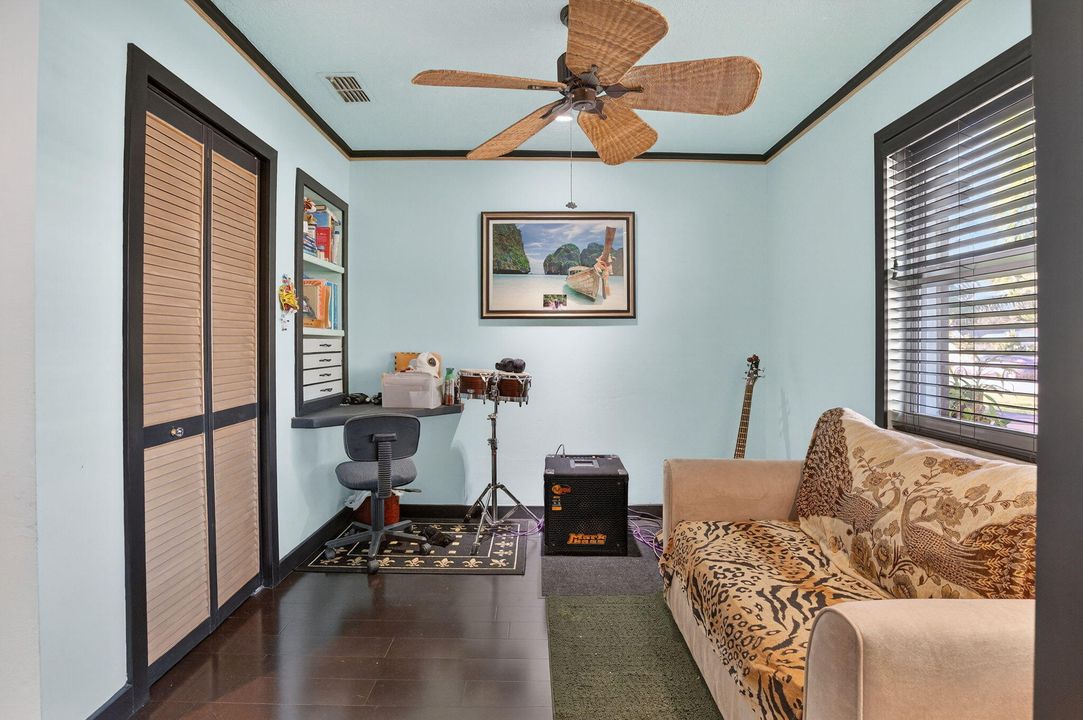 For Sale: $627,000 (3 beds, 2 baths, 1182 Square Feet)