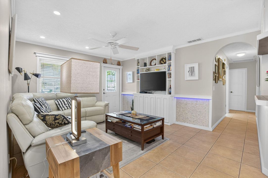 For Sale: $627,000 (3 beds, 2 baths, 1182 Square Feet)