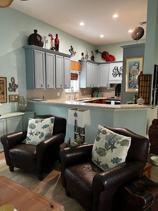 В аренду: $11,000 (3 спален, 3 ванн, 2075 Квадратных фут)