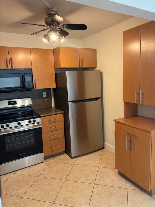 На продажу: $99,000 (1 спален, 1 ванн, 760 Квадратных фут)