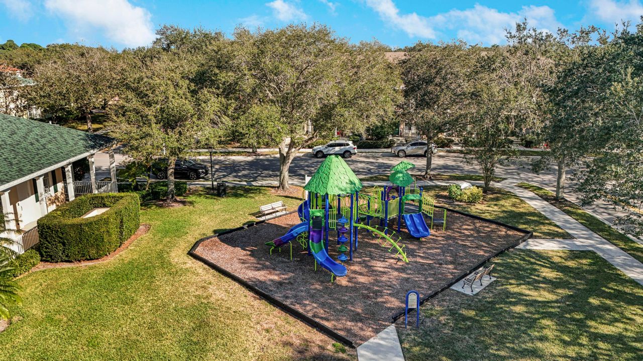 待售: $879,000 (3 贝兹, 2 浴室, 1741 平方英尺)