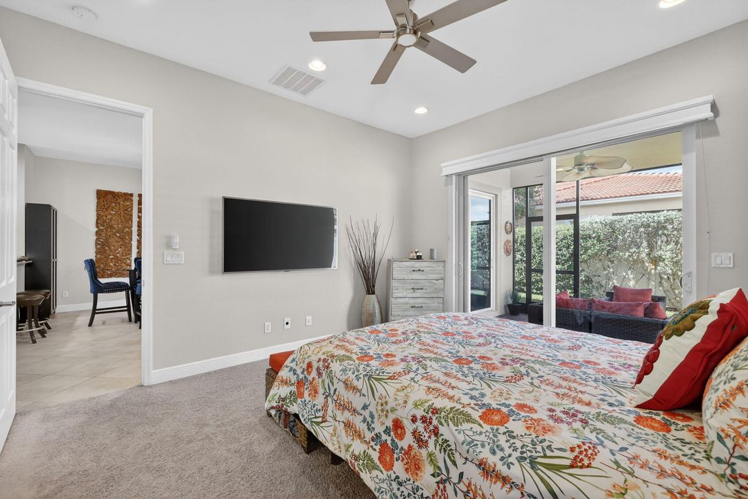 For Sale: $325,000 (2 beds, 2 baths, 1412 Square Feet)