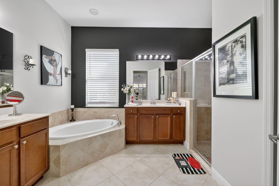 For Sale: $325,000 (2 beds, 2 baths, 1412 Square Feet)