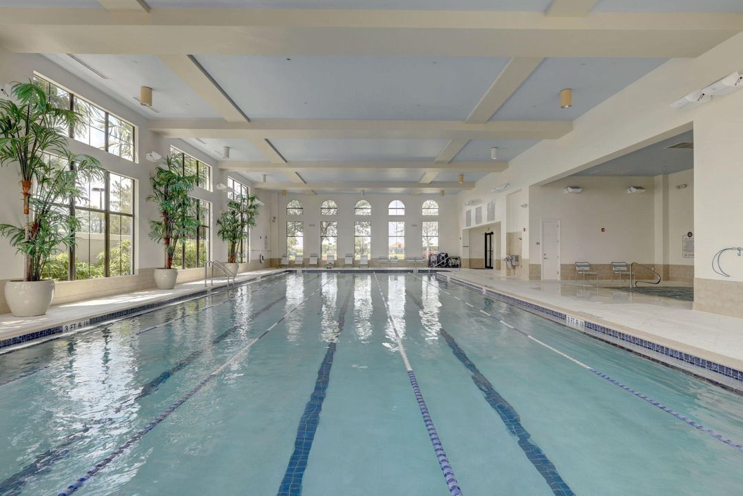 For Sale: $325,000 (2 beds, 2 baths, 1412 Square Feet)