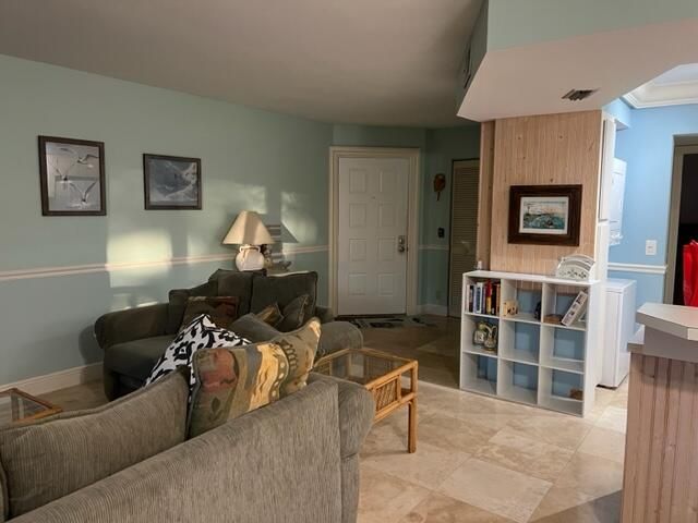 出租: $2,800 (1 贝兹, 1 浴室, 860 平方英尺)