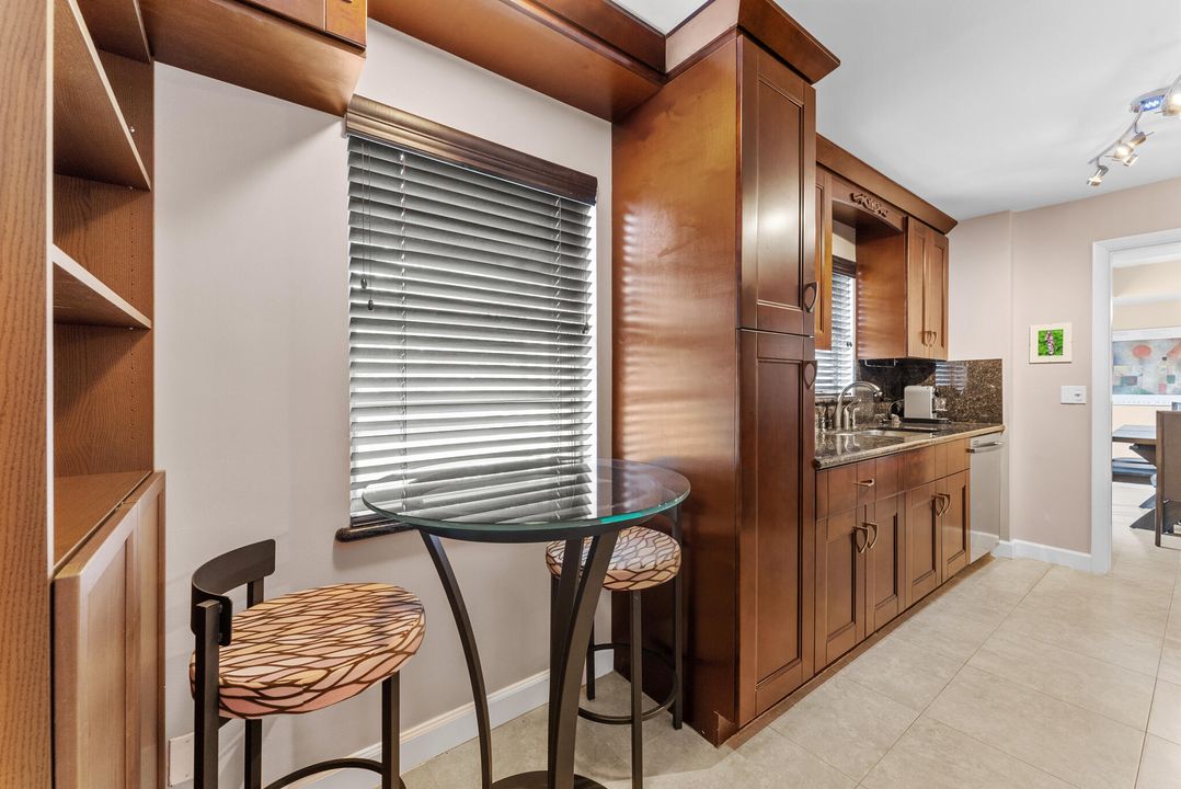 En Venta: $439,000 (3 camas, 2 baños, 1750 Pies cuadrados)