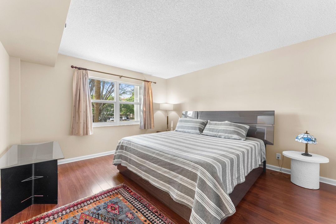 En Venta: $439,000 (3 camas, 2 baños, 1750 Pies cuadrados)