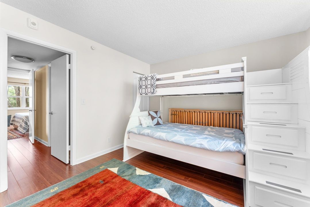 En Venta: $439,000 (3 camas, 2 baños, 1750 Pies cuadrados)