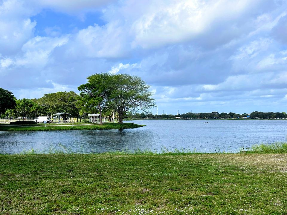 En Venta: $126,000 (2 camas, 1 baños, 826 Pies cuadrados)