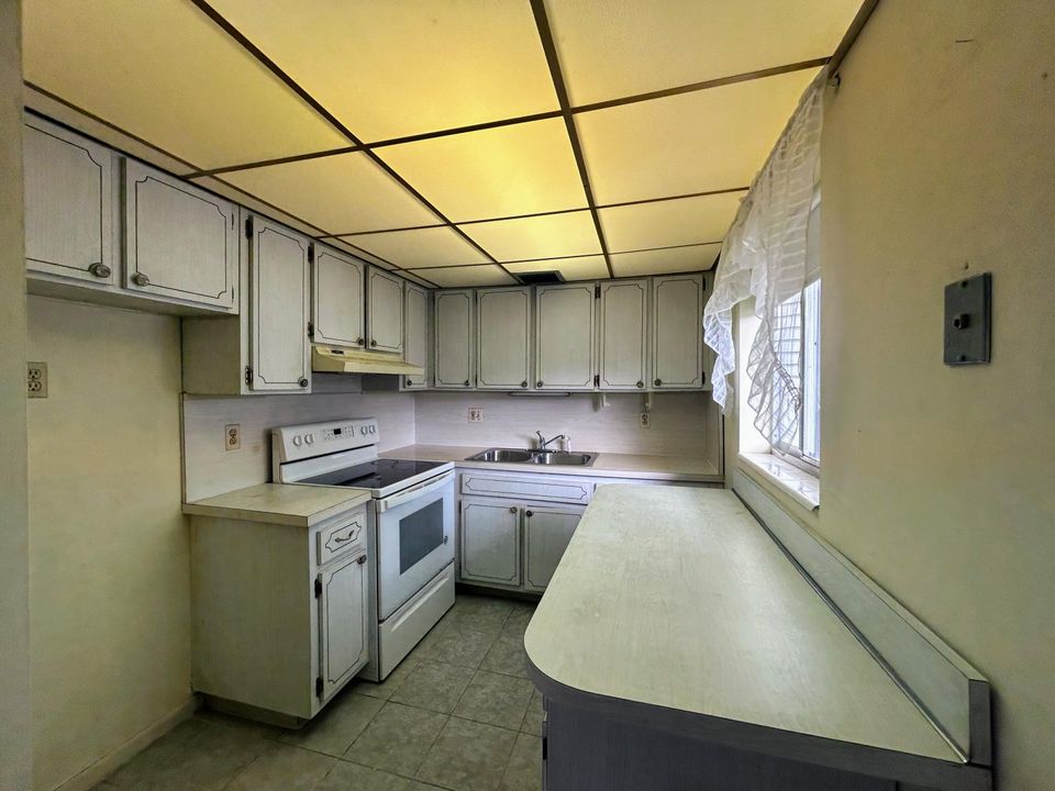 En Venta: $126,000 (2 camas, 1 baños, 826 Pies cuadrados)