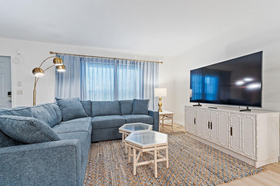 En Renta: $2,750 (3 camas, 2 baños, 1496 Pies cuadrados)