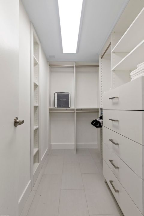 На продажу: $759,000 (2 спален, 2 ванн, 1143 Квадратных фут)