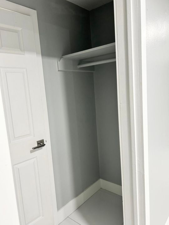 出租: $1,600 (1 贝兹, 1 浴室, 700 平方英尺)