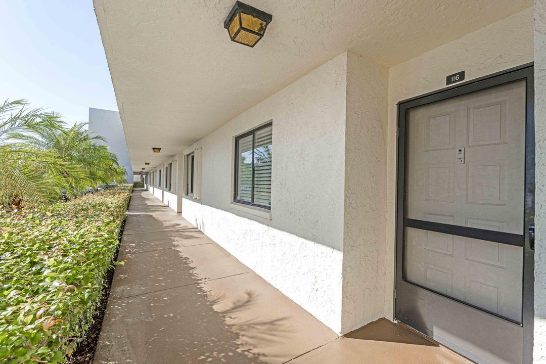 En Venta: $224,000 (2 camas, 2 baños, 1125 Pies cuadrados)