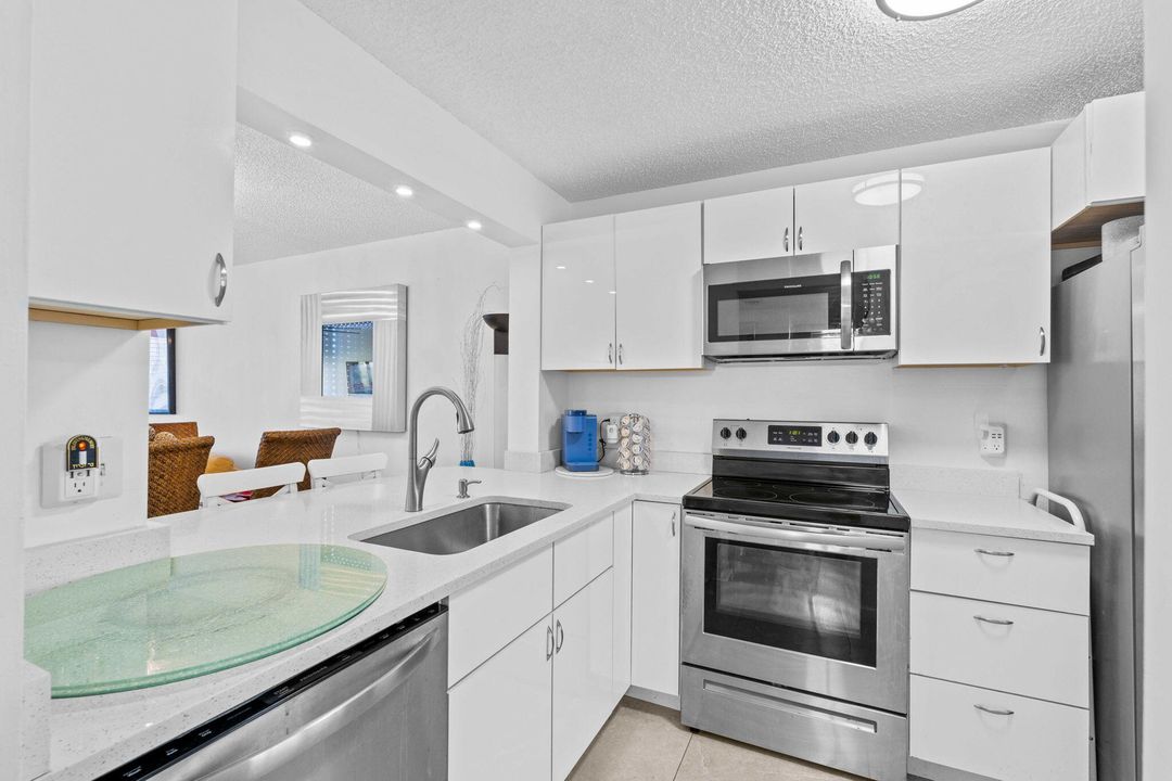 En Venta: $224,000 (2 camas, 2 baños, 1125 Pies cuadrados)