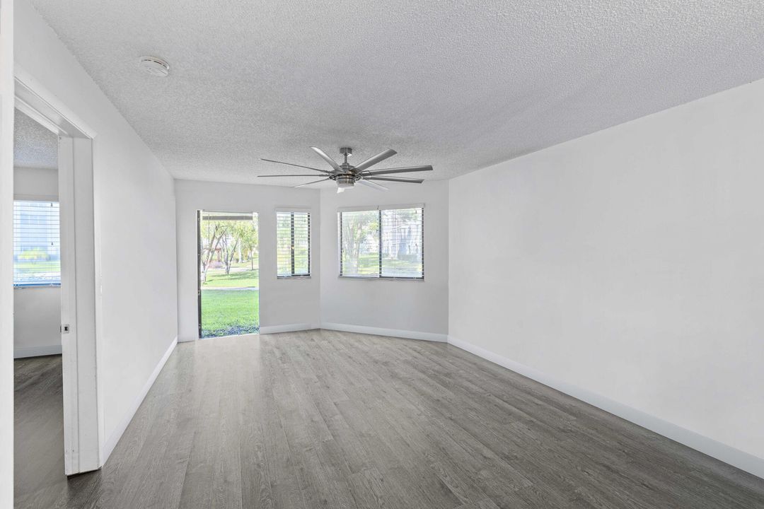 En Venta: $224,000 (2 camas, 2 baños, 1125 Pies cuadrados)