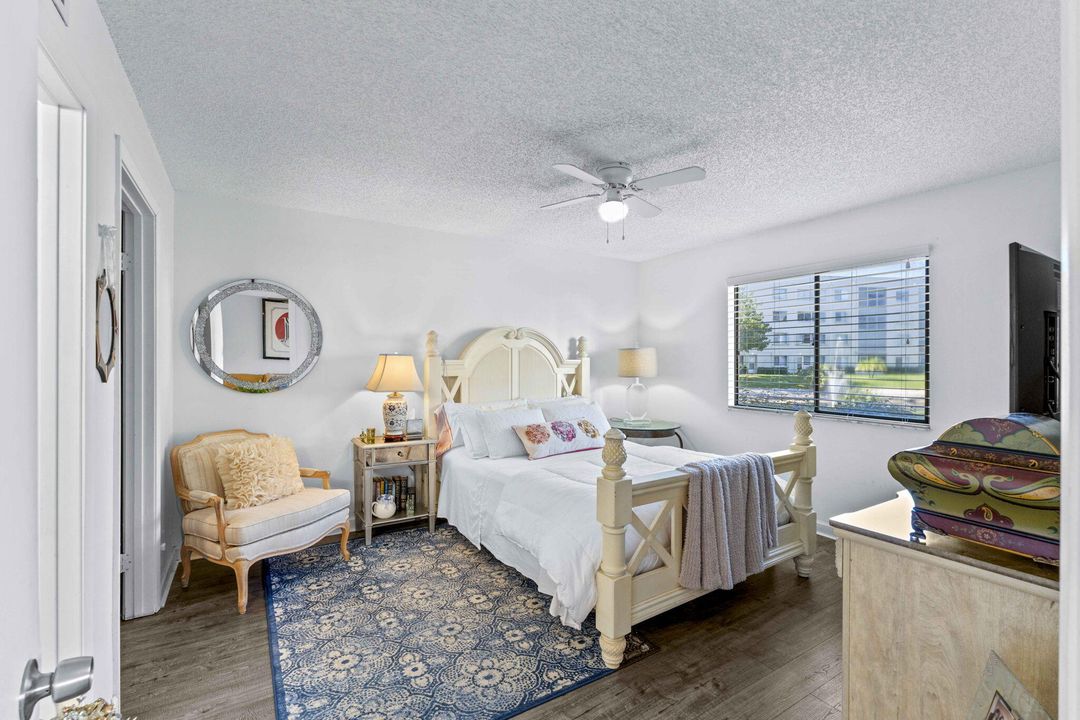 En Venta: $224,000 (2 camas, 2 baños, 1125 Pies cuadrados)