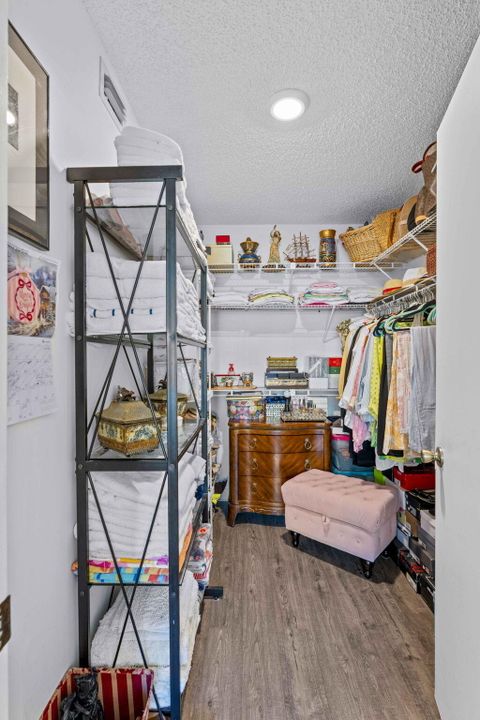 En Venta: $224,000 (2 camas, 2 baños, 1125 Pies cuadrados)