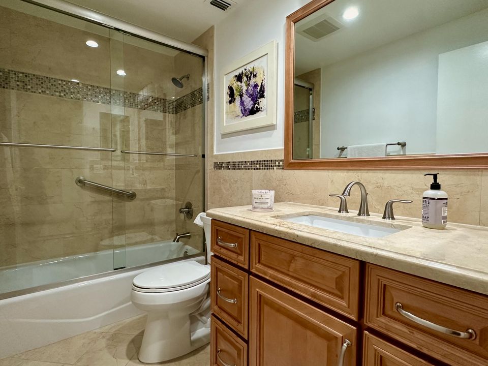 出租: $2,750 (2 贝兹, 2 浴室, 1135 平方英尺)