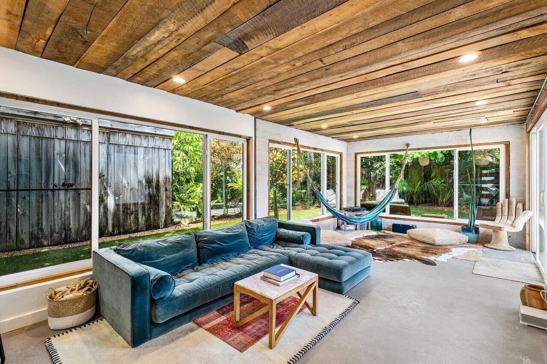 待售: $995,000 (2 贝兹, 2 浴室, 1271 平方英尺)