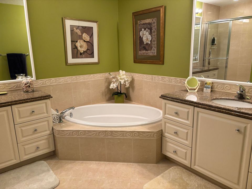 En Venta: $449,900 (2 camas, 2 baños, 1989 Pies cuadrados)