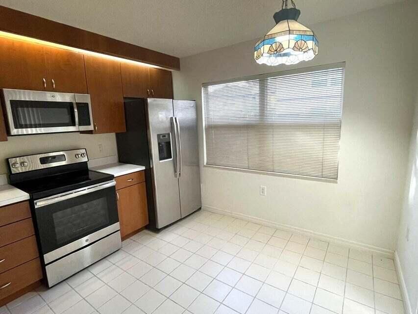 En Venta: $304,900 (2 camas, 2 baños, 1398 Pies cuadrados)
