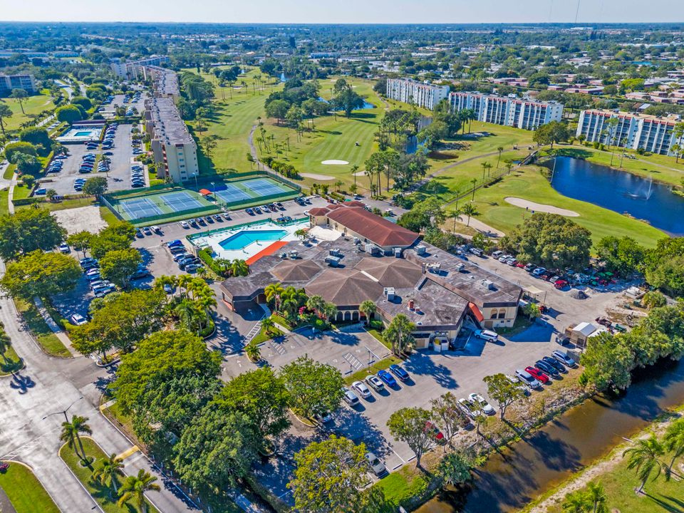 En Venta: $224,000 (2 camas, 2 baños, 1125 Pies cuadrados)