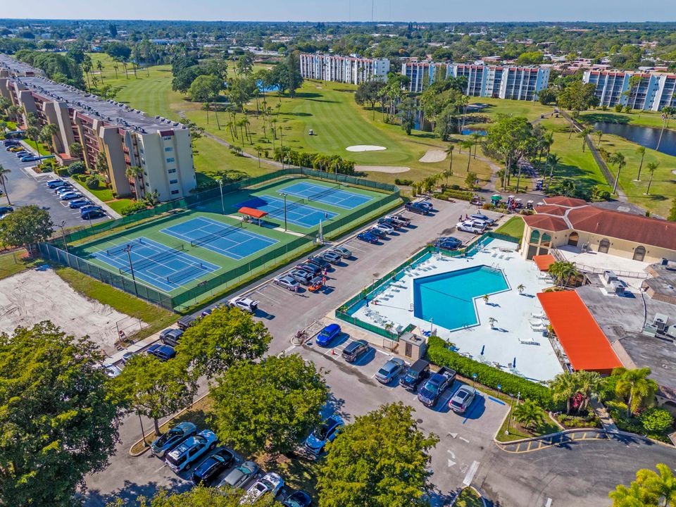 En Venta: $224,000 (2 camas, 2 baños, 1125 Pies cuadrados)