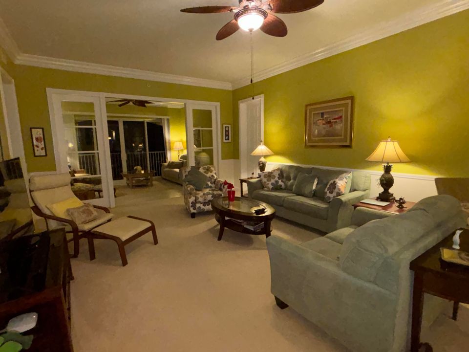 En Venta: $449,900 (2 camas, 2 baños, 1989 Pies cuadrados)