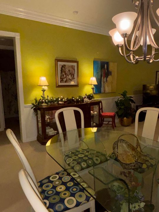 En Venta: $449,900 (2 camas, 2 baños, 1989 Pies cuadrados)