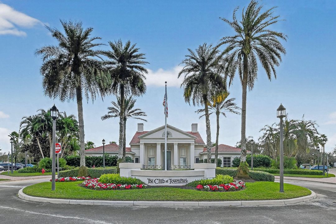 En Venta: $470,000 (4 camas, 2 baños, 2220 Pies cuadrados)