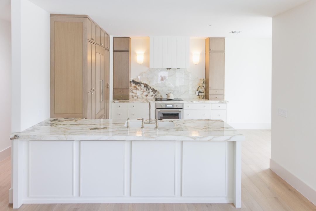 For Sale: $2,350,000 (3 beds, 4 baths, 2409 Square Feet)