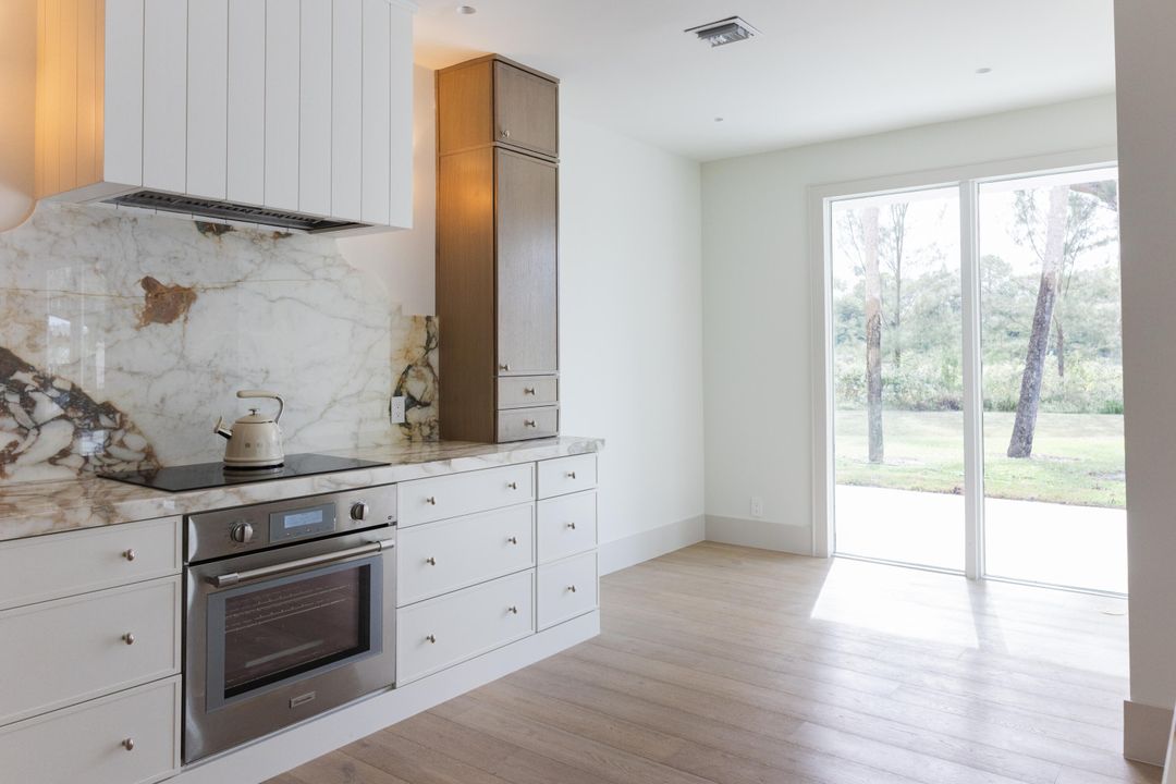 For Sale: $2,350,000 (3 beds, 4 baths, 2409 Square Feet)