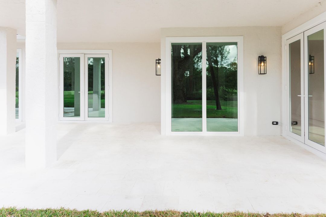 For Sale: $2,350,000 (3 beds, 4 baths, 2409 Square Feet)