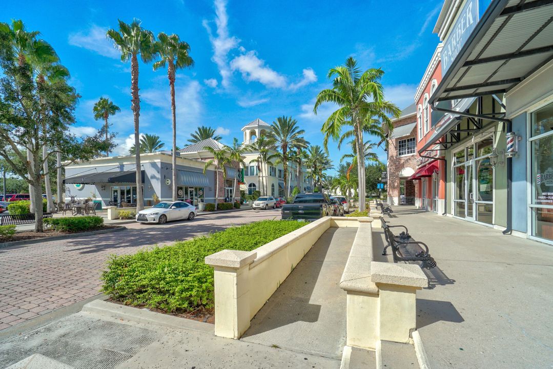 En Venta: $470,000 (4 camas, 2 baños, 2220 Pies cuadrados)