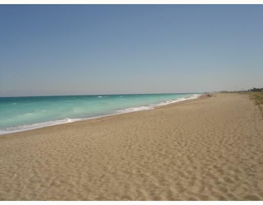 En Venta: $470,000 (4 camas, 2 baños, 2220 Pies cuadrados)