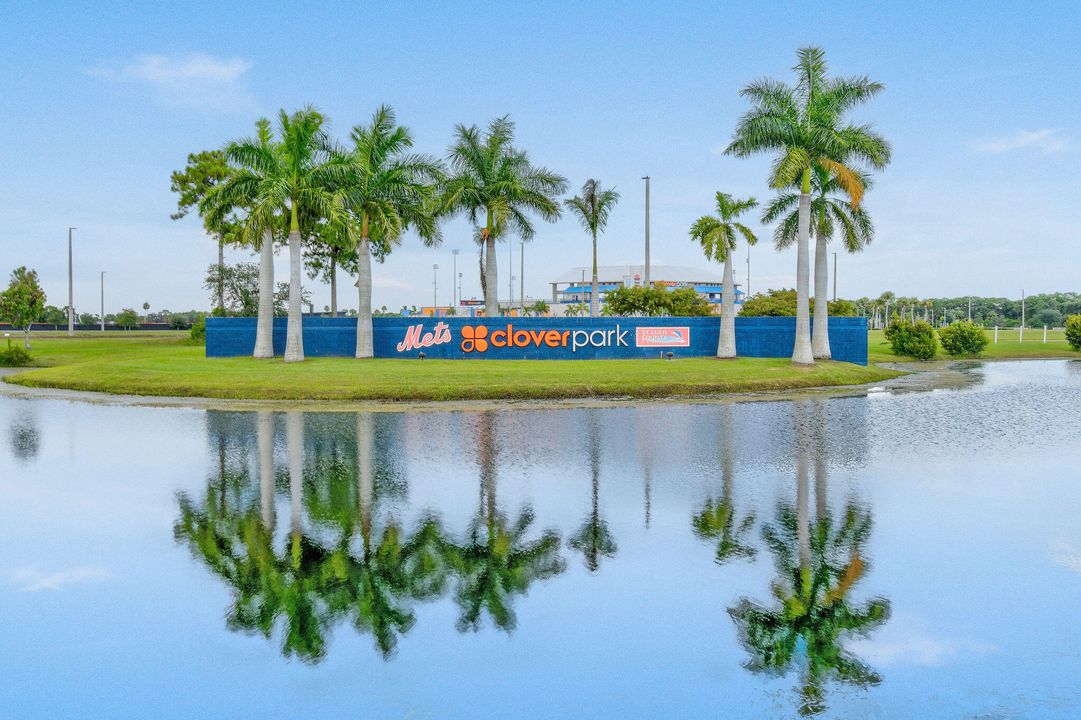 En Venta: $470,000 (4 camas, 2 baños, 2220 Pies cuadrados)