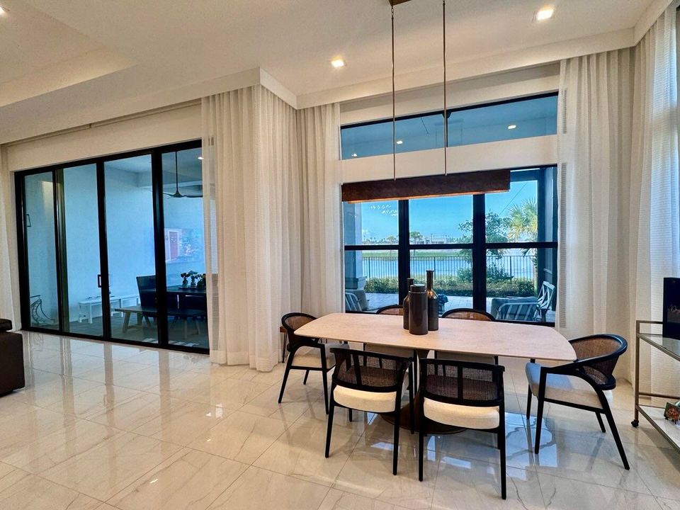 待售: $1,549,000 (4 贝兹, 4 浴室, 3248 平方英尺)