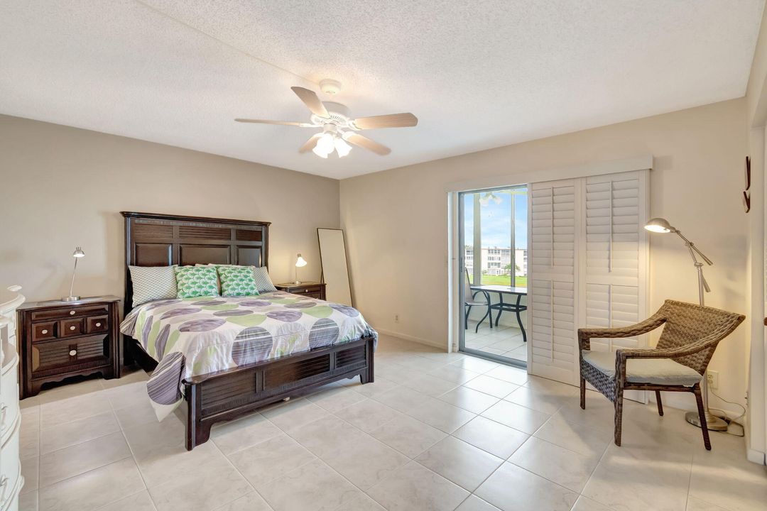 For Rent: $1,400 (1 beds, 1 baths, 738 Square Feet)