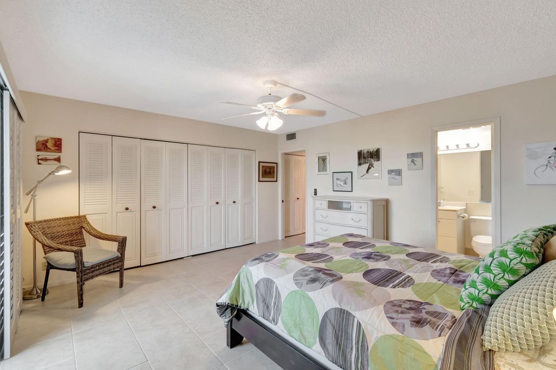 For Rent: $1,400 (1 beds, 1 baths, 738 Square Feet)