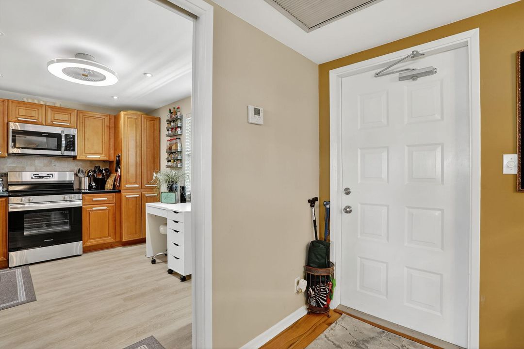 На продажу: $310,000 (3 спален, 2 ванн, 1500 Квадратных фут)