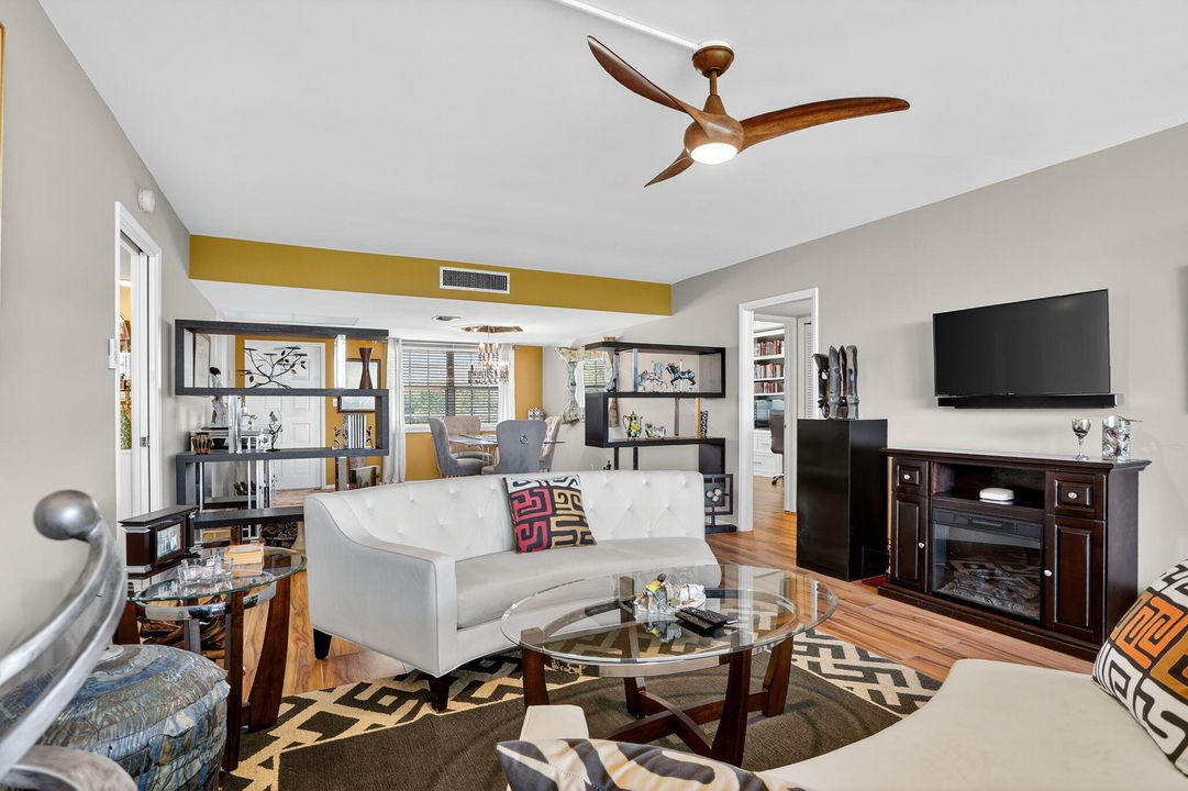 На продажу: $310,000 (3 спален, 2 ванн, 1500 Квадратных фут)